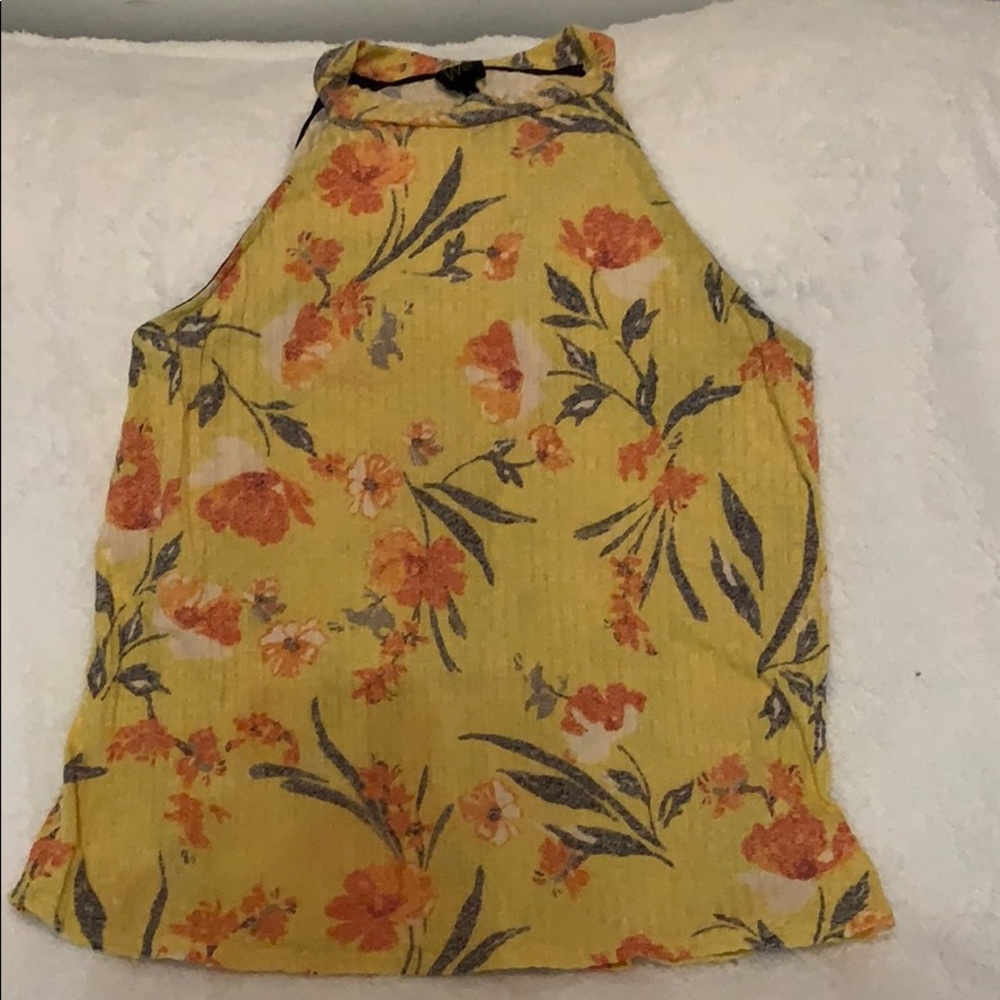 Women’s sleeveless blouse